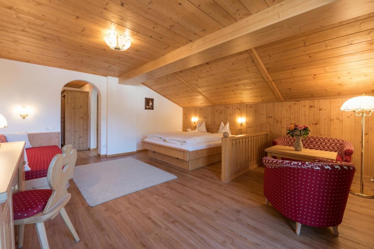 Hotel Traube Pettneu am Arlberg Esterno foto