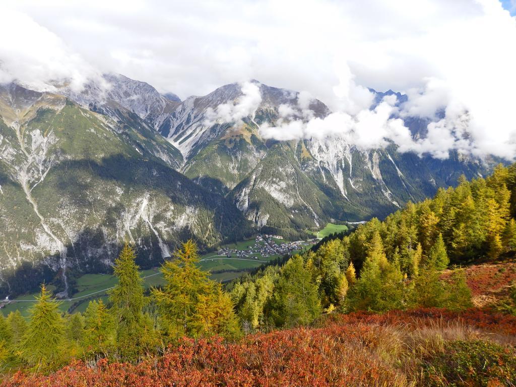 Hotel Traube Pettneu am Arlberg Esterno foto