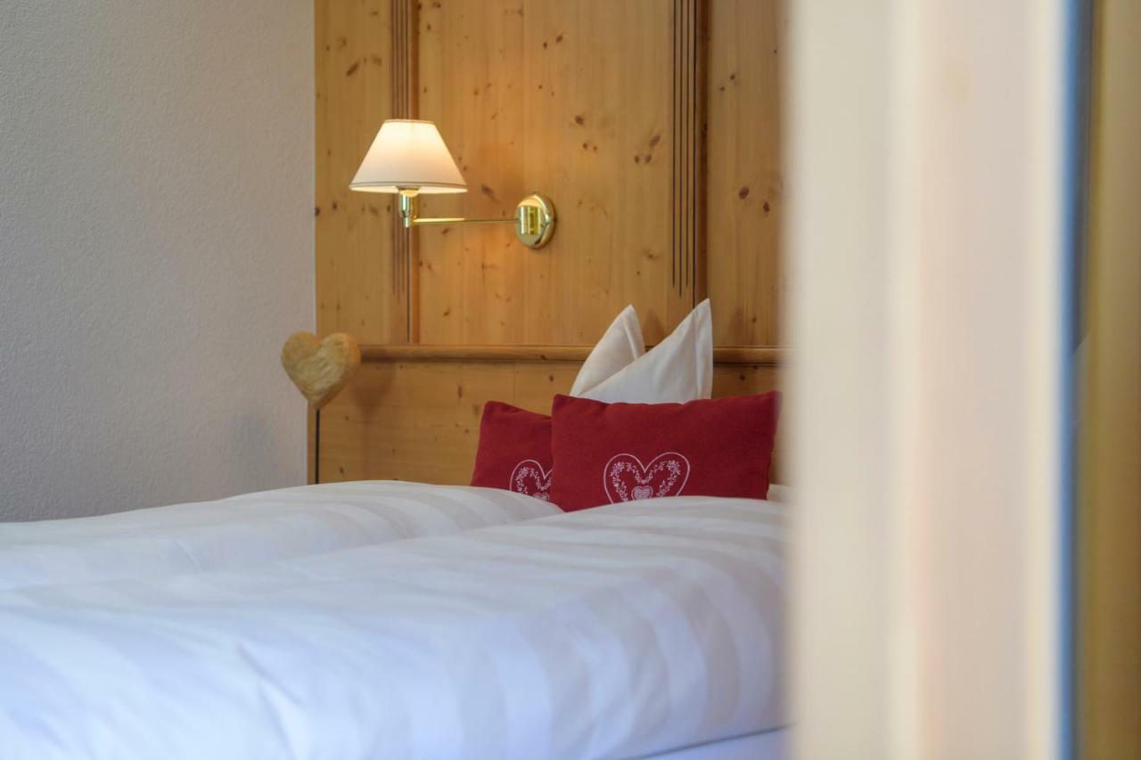 Hotel Traube Pettneu am Arlberg Esterno foto